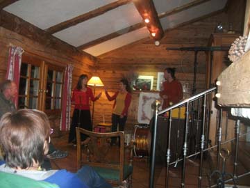 le vieux madrier la clusaz animation